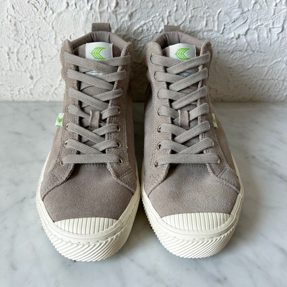Cariuma Grey Suede Lace Up Sneaker OCA High Cloud - Women's Size 8.5/Men's 7